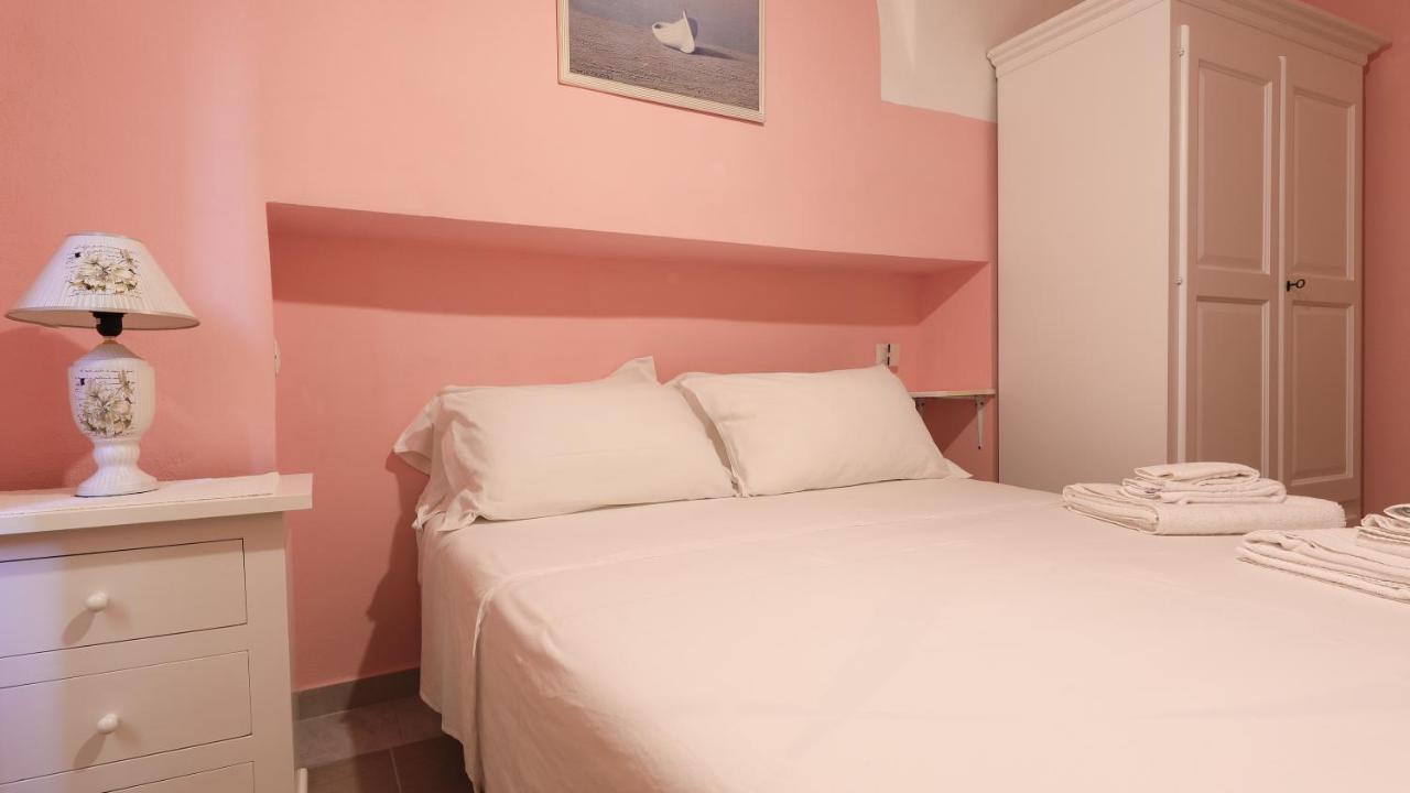 Welcomely - S'Apposentu Hotel Боза Екстериор снимка