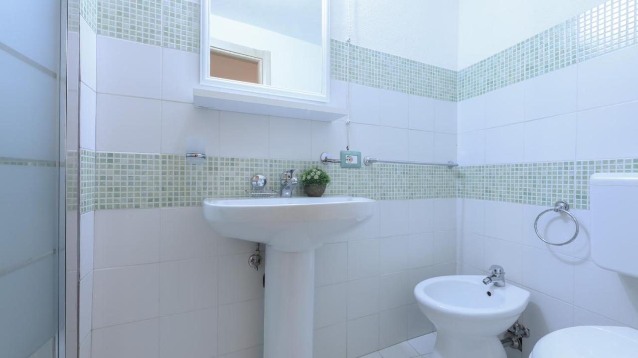 Welcomely - S'Apposentu Hotel Боза Екстериор снимка