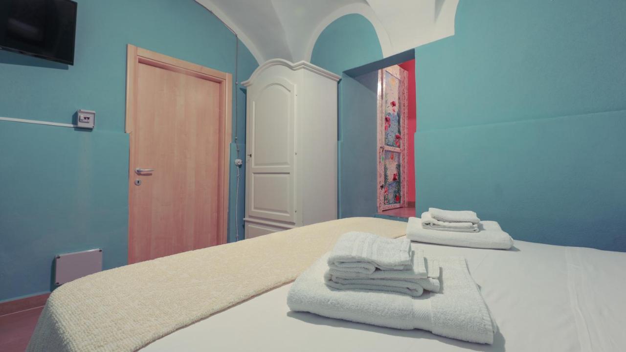 Welcomely - S'Apposentu Hotel Боза Екстериор снимка