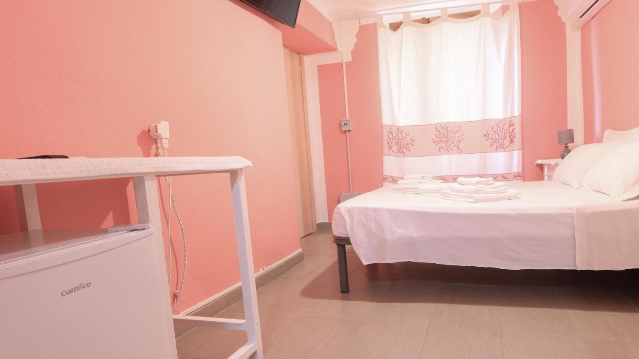 Welcomely - S'Apposentu Hotel Боза Екстериор снимка