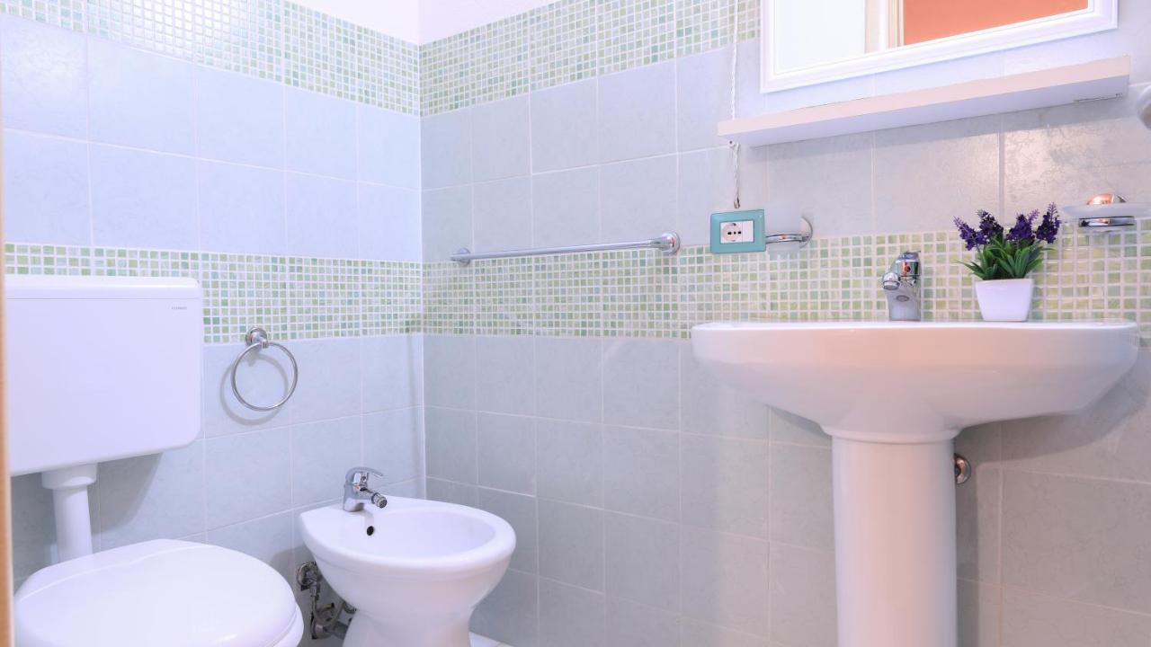 Welcomely - S'Apposentu Hotel Боза Екстериор снимка